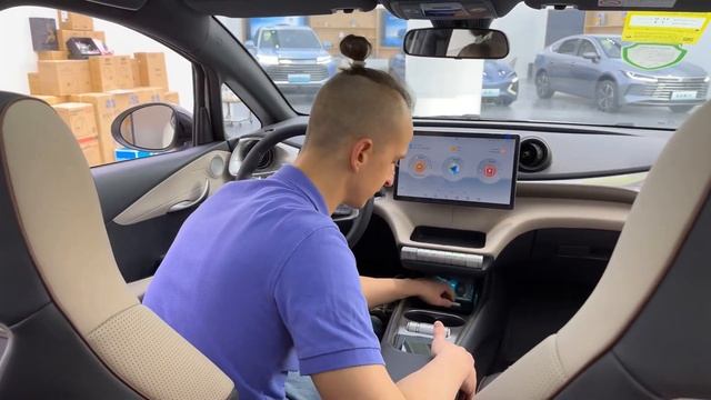 Обзор и тест драйв BYD Dolphin! Хетчбэк который стоит брать?! #byd #dolphin #яншарапов. #electrocar смотреть онлайн