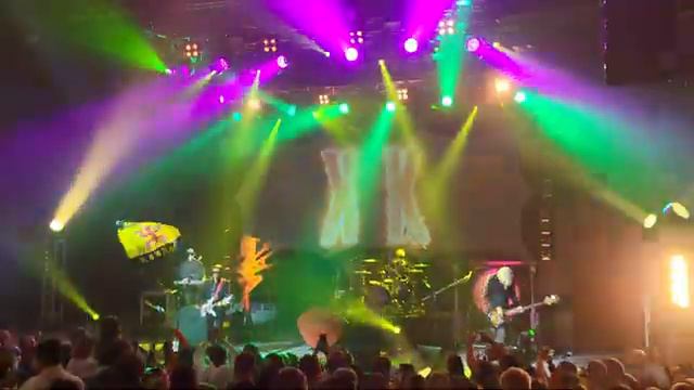 Пикник - Королевство кривых и На самом на краю земли (Казань 2023) смотреть онлайн