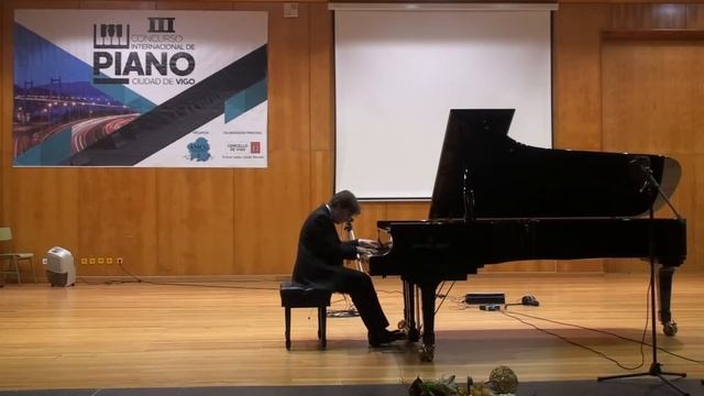 Eric Stephen Clark - (Estados Unidos) - RONDA 1 - Chopin Mazurka Rachmaninoff Etude Tableaux смотреть онлайн