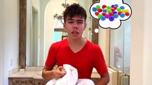 Настя Артем и Мия показывают что нужно делать чтобы не заболеть. Правила поведения для детей