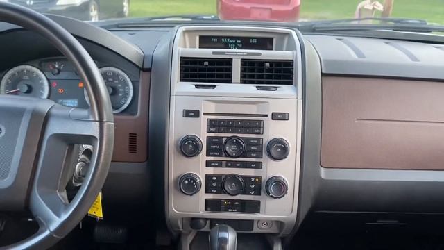2008 Ford Escape XLT смотреть онлайн