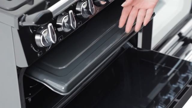 Бытовая кухонная техника Smeg. Кухонная плита Smeg серия Victoria TR4110 (www.santehimport.com) смотреть онлайн