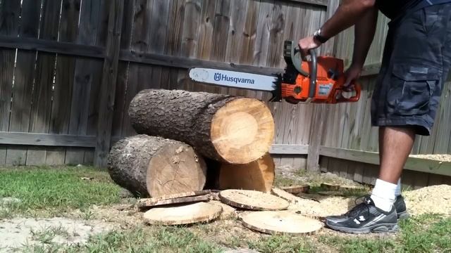 Husqvarna 372XP Chainsaw Test смотреть онлайн