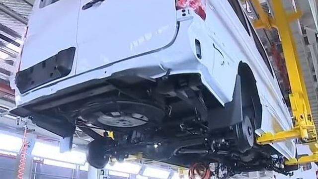 Nasterea unei utilitare electrice - Skywell D11 смотреть онлайн