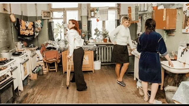 Коммуналки - это целая эпоха и не всегда плохая школа жизни#историиизжизни #жизненныеистории