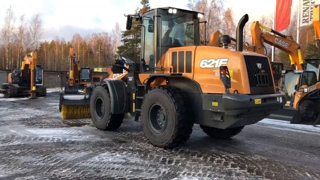 CASE 621 F работа дорожной щетки смотреть онлайн
