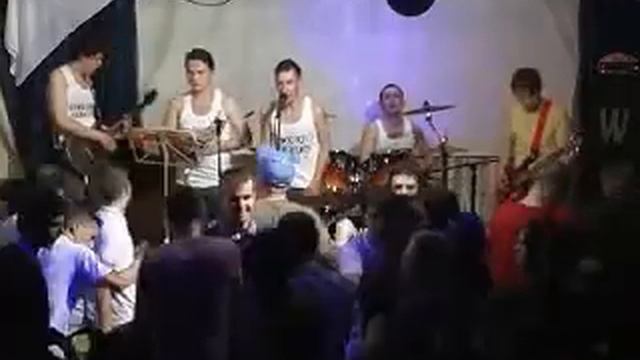"Луна под Пресом" - Понос до слез смотреть онлайн