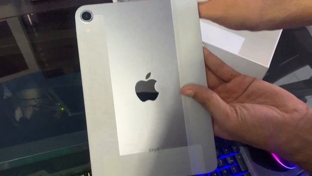 Unboxing iPad mini Purple | the smallest and most powerful tablet смотреть онлайн