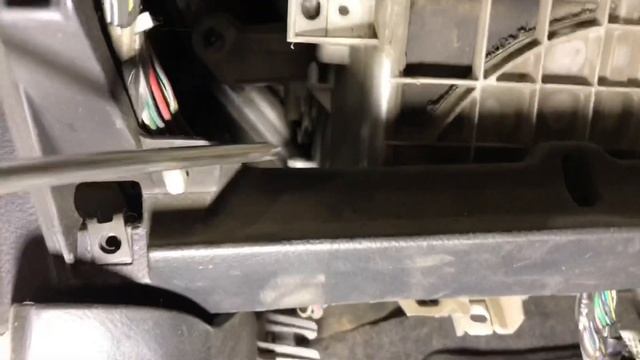 Плохо греет печка. Снятие и ремонт моторчика печки тойота. смотреть онлайн