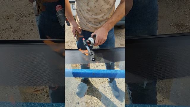 Как снять пятак с лобового стекла.