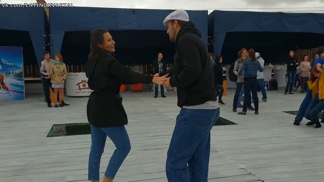 Хастл-вечеринка на супер-крыше! #танцуйвысоко смотреть онлайн