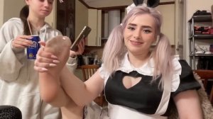 СВЕТА СОЛЛАР ПОКАЗЫВАЕТ ПЯТКУ ПРЯМО НА СТРИМЕ ?   СТРИМЕРША ПОКАЗЫВАЕТ НОГИ ФУТФЕТЕШИСТАМ