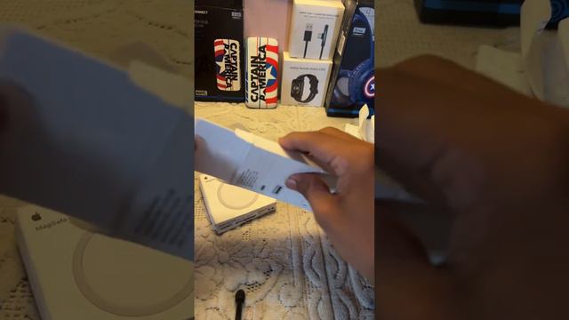 Apple USB-C to USB Adapter смотреть онлайн