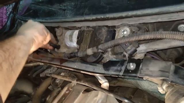 #099(1) снятие трапеции стеклоочистителя(VW туарег) смотреть онлайн