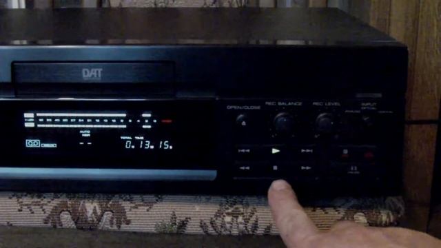 DAT Kenwood 7030 .AVI смотреть онлайн