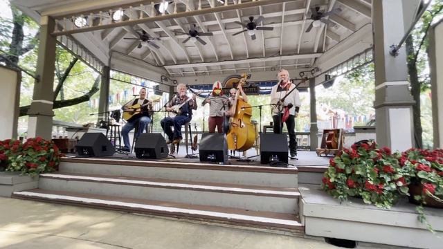 Roger flores- ghost chickens - homestead pickers - 2021 смотреть онлайн