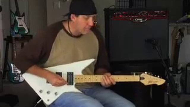 Compare guitars Peavey Razer guitar Line 6 spider amp review смотреть онлайн