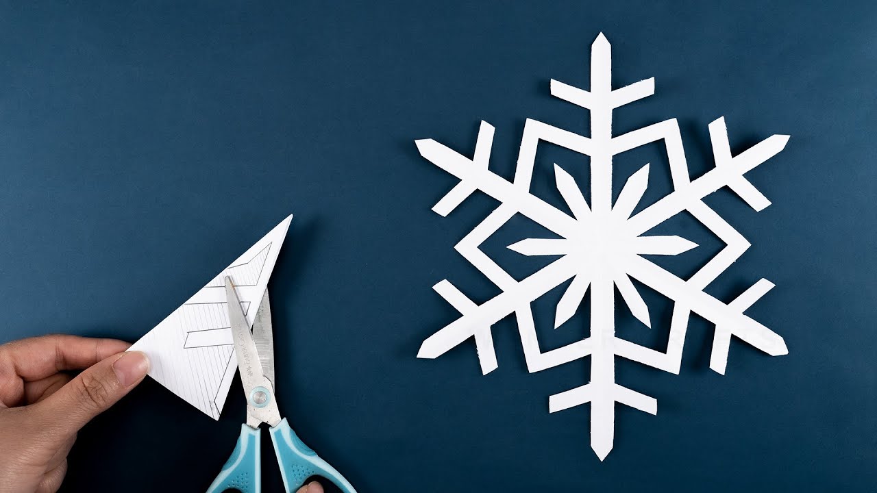 Как сделать снежинки из бумаги смотреть онлайн