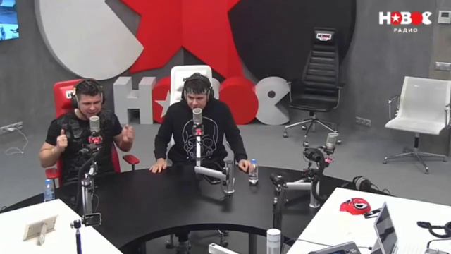 GAYAZOV$ BROTHER$ поют Малиновую Ладу на Новом Радио смотреть онлайн