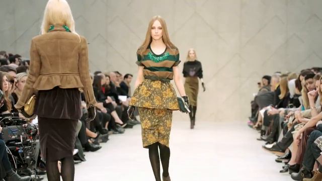 Показ Burberry Prorsum осень-зима 2012/13 смотреть онлайн