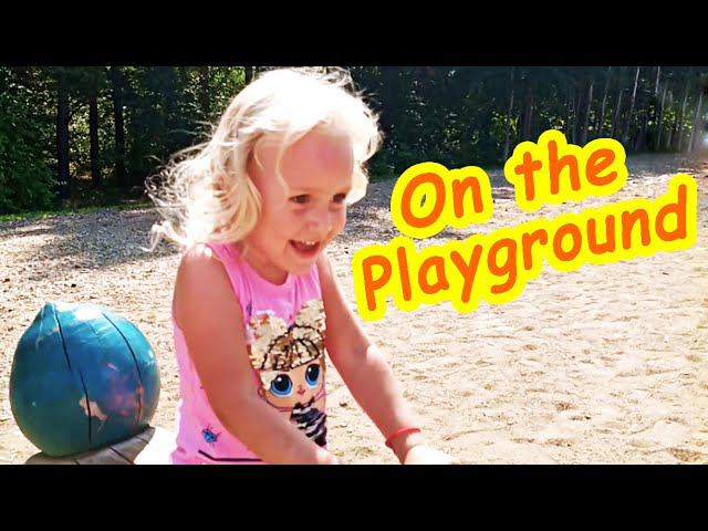 On the Playground | Outside play смотреть онлайн