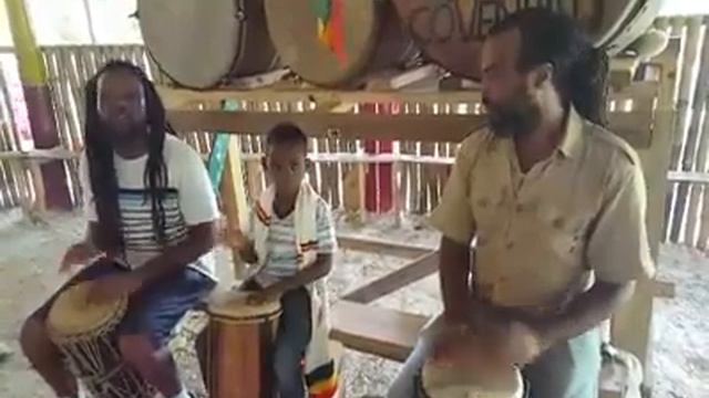 RasTafari Academy | Nyahbinghi Drumming basics смотреть онлайн