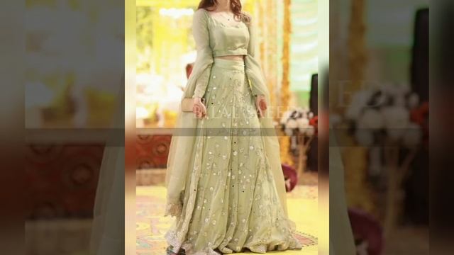 Lehenga designs for Mehndi in Pakistan-Simple Lehenga designs for mehndi function 2022 смотреть онлайн