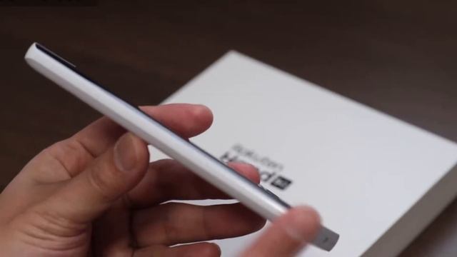 Rakuten Hand 5G - компактный смартфон по-японски смотреть онлайн