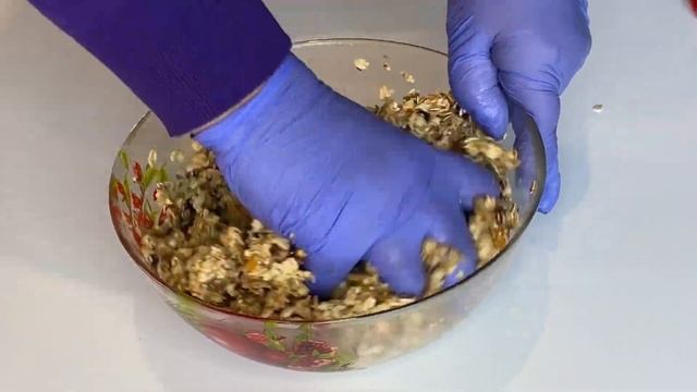 ПОСТОЯННО ВЫПРАШИВАЮТ ЭТОТ ПОЛЕЗНЫЙ РЕЦЕПТ | Батончики без выпечки, жарки, яиц и даже сахара! смотреть онлайн