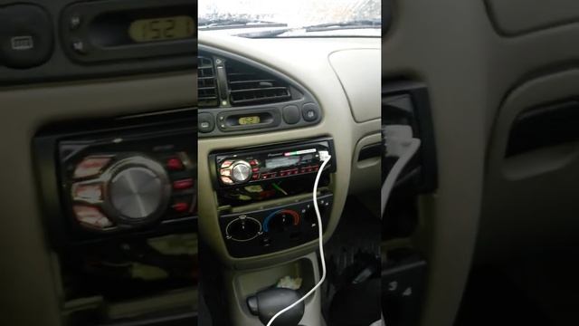 Pioneer MVH-160UI + Pioneer TS-G1322I смотреть онлайн