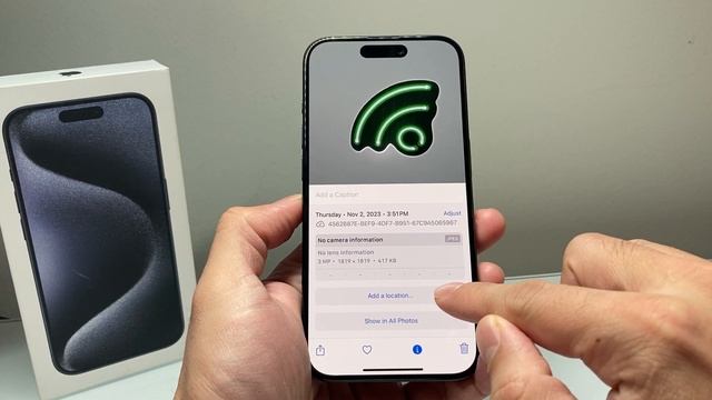 How to Add a Location on iPhone Photos смотреть онлайн