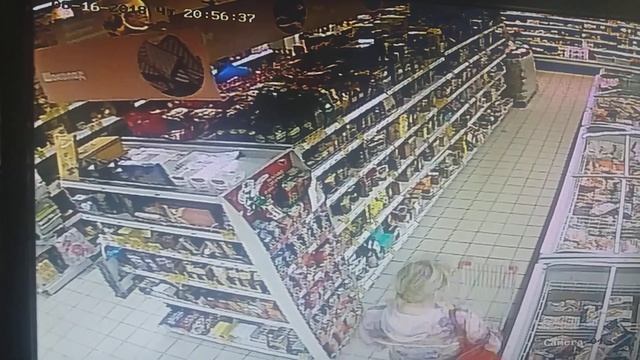 Парень украл кофе 2018-08-16 парень украл 2 кофе сматрите смотреть онлайн