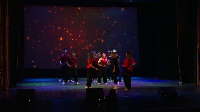 Танцевальный перформанс. Химический факультет смотреть онлайн