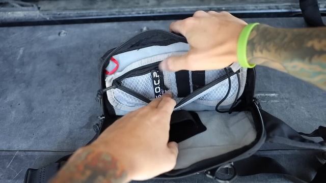 Vertx S.O.C.P Tactical Fanny Pack | Summer EDC Loadout... смотреть онлайн