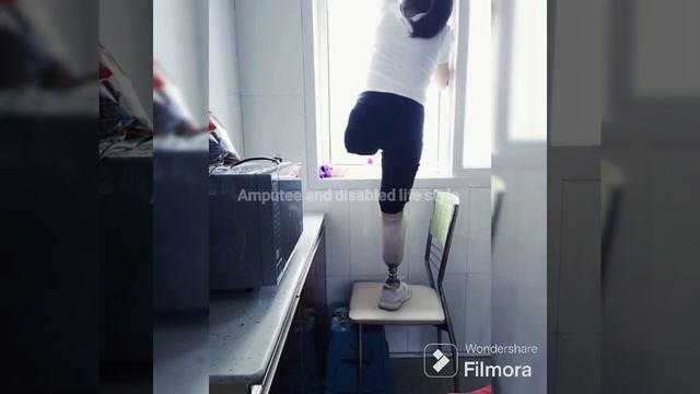 Nice Legs Amputee Woman Enjoying Life(2)??#amputee#walking #crutches#dak #disabled#amazing #amputee