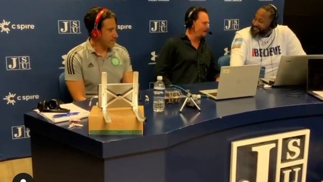 Kevin Dillon and Gianni Capaldi On Thee Pregame Show смотреть онлайн
