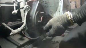 Замена колодок ручника на дисковых тормозах Toyota