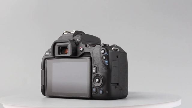 Фотоаппарат Canon 250D kit 18-55 STM смотреть онлайн