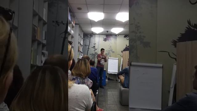 Артем Клаcсен. Показывает класс, "... о конкуренции" | Toastmasters 2018 смотреть онлайн