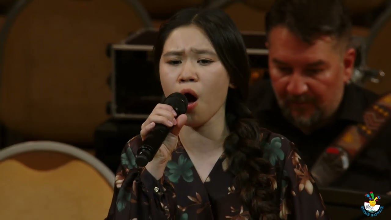 Гала-концерт фестиваля «Белый Пароход» 2022: песня «Shadowland» смотреть онлайн