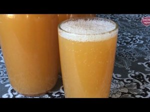 Настоящий квас на ржаной хлебной закваске.