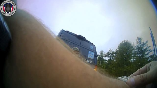 Amazon Deliveryman Arrested For Drunk Driving смотреть онлайн