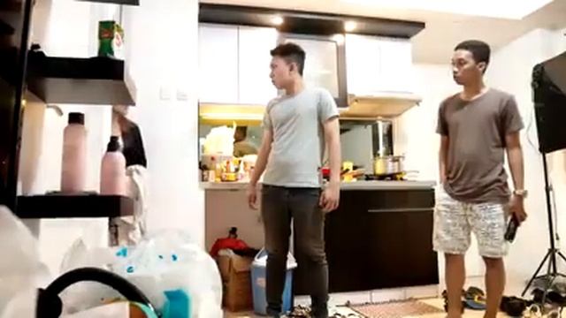 Nyintip istrinya teman смотреть онлайн