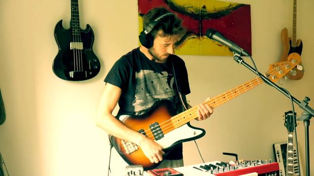 BOSS RC 300 live techno jam смотреть онлайн
