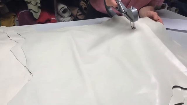 Кожподкладка, цвет топлёного молока, STEFANIA, Италия смотреть онлайн