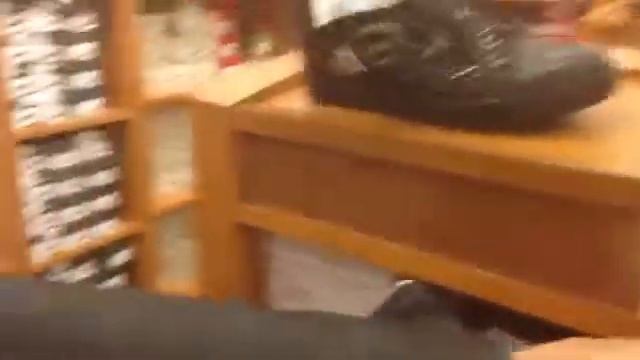 Магазин обуви США - Магазины Нью Йорка смотреть онлайн