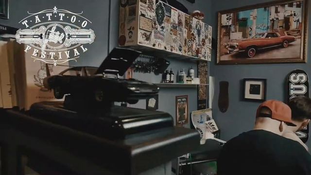 Сергей Брюшинин, участник Московского и Санкт-Пеербургского Фестиваля Татуировки смотреть онлайн