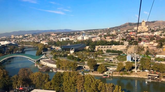 TBILISI 2019 teleferico de NARIKALA смотреть онлайн