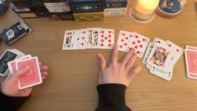 Червонная дама, которая хочет спасти семью ? смотреть онлайн