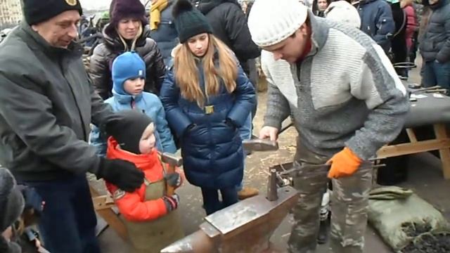 Куём подкову на счастье! смотреть онлайн
